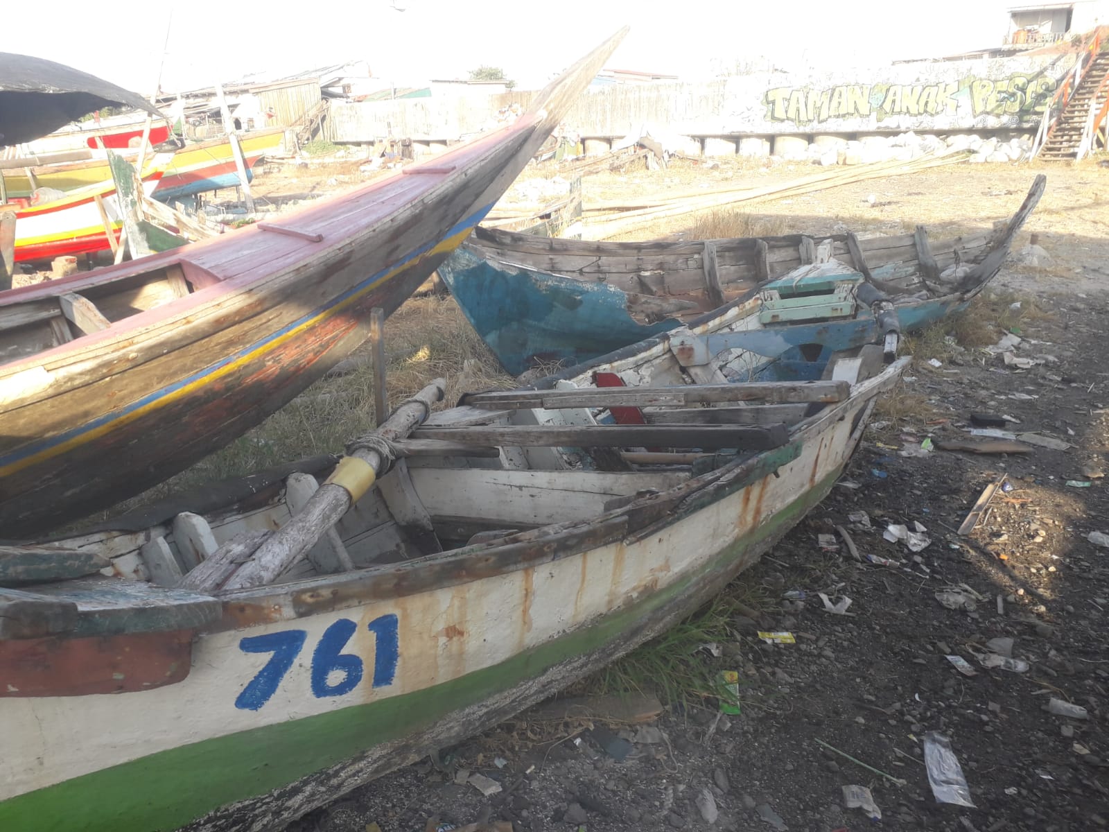 Perahu nelayan rusak di Kalibaru